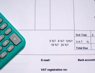 Adnotacja ZW lub NP a stawki VAT