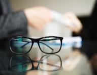 Dofinansowanie do okularów dla pracownika - obowiązek pracodawcy?