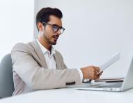 Czy zawsze konieczne jest przedłużenie umowy na okres próbny o czas nieobecności?