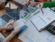 Brak wydania towaru po zapłacie – jakie prawa ma kupujący?