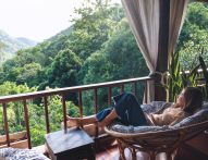 Wyjazd w czasie e-ZLA – kiedy jest dozwolony i nie stracisz zasiłku?