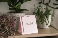 Święto przypadające w sobotę a dzień wolny za pracę – co w przypadku zatrudnienia pracownika po terminie odbioru tego dnia?