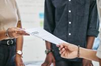 Zgłoszenie pracownika do ZUS-u po terminie – konsekwencje prawne