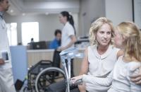 Świadczenie pielęgnacyjne - czy trzeba rezygnować z pracy, aby je otrzymać?