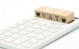 Zwolnienie podmiotowe z VAT w 2024 roku a usługi księgowe