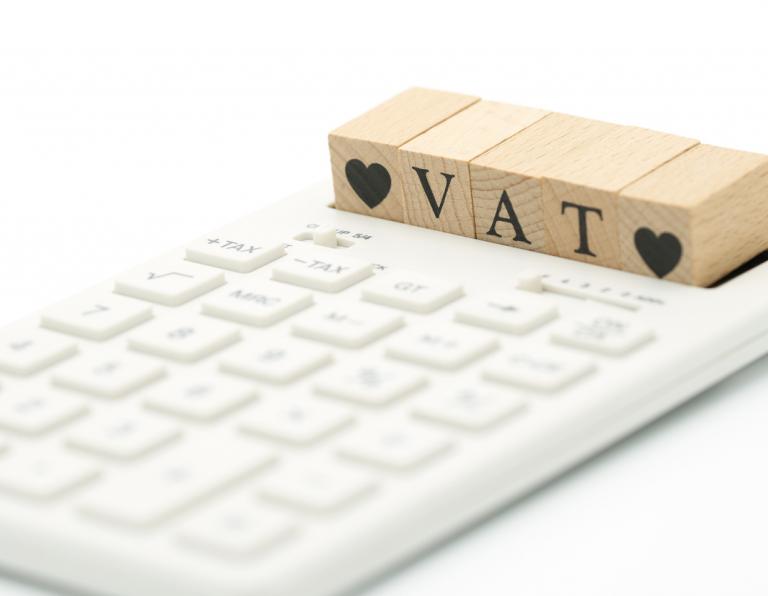 Zwolnienie podmiotowe z VAT - kto może skorzystać?