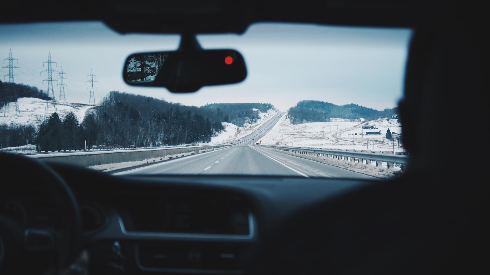 Zakup używanego samochodu w UE przez podatnika zwolnionego z VAT