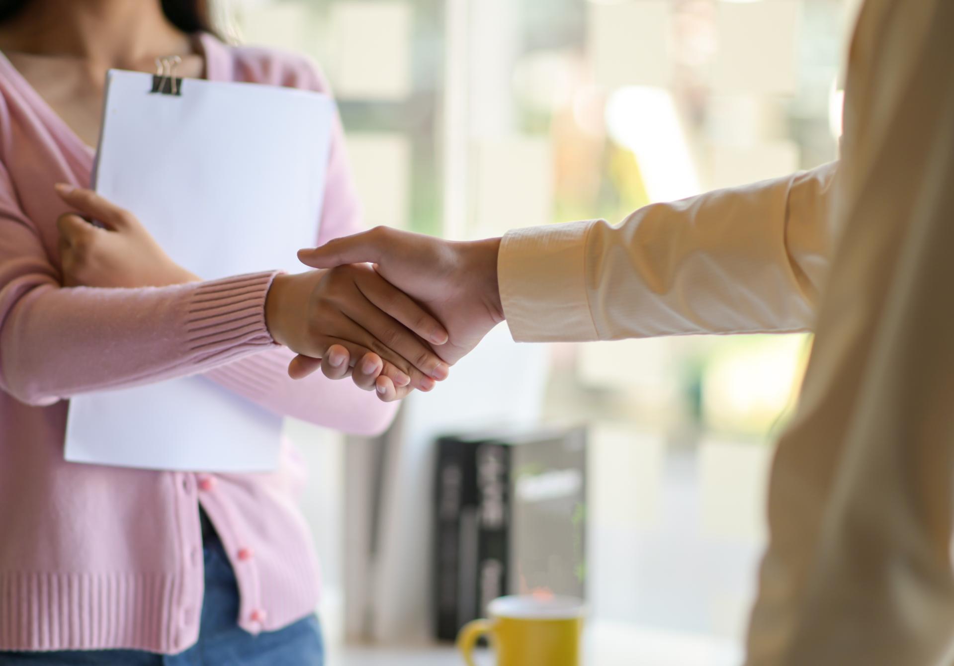 Wypowiedzenie umowy o pracę na czas nieokreślony - okres wypowiedzenia