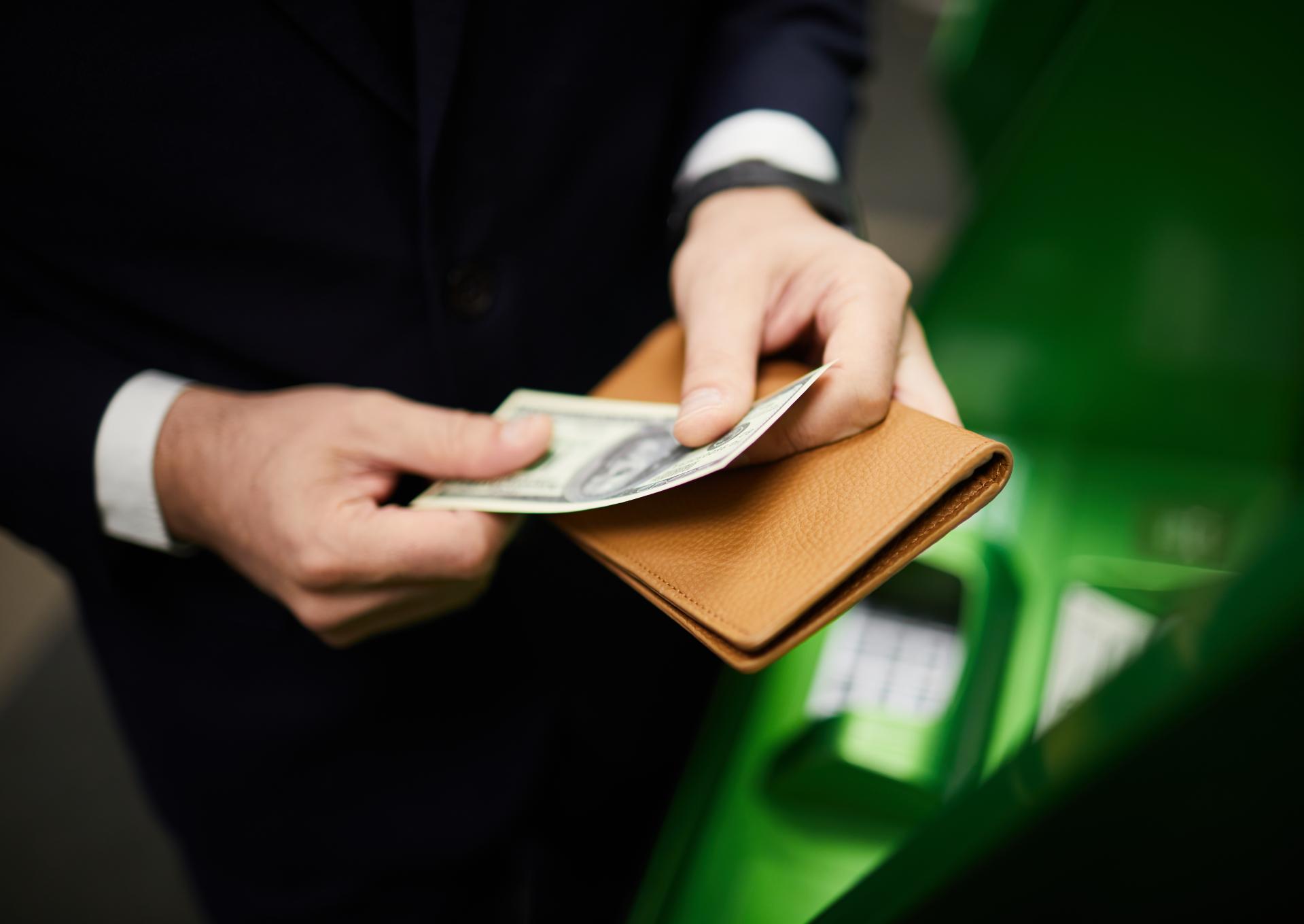 Wniosek o wypłatę wynagrodzenia do rąk własnych – pobierz darmowy wzór