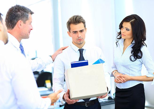 Jakie przyczyny rozwiązania stosunku pracy może wybrać pracodawca?