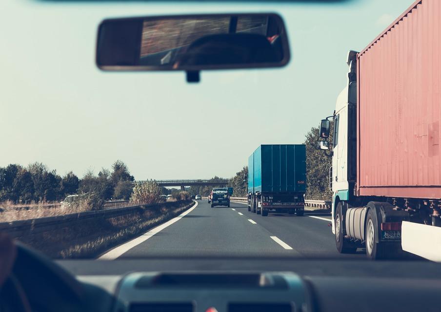 Koszty dojazdu przedsiębiorcy do firmy - jak dokumentować?