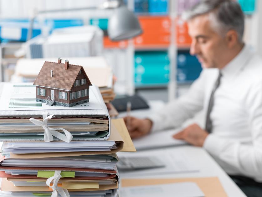 Wykreślenie hipoteki z księgi wieczystej - jak wypełnić wniosek?