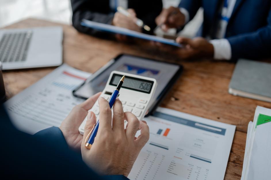 Ocena zgodności systemu sztucznej inteligencji wg AI Act – na czym polega?