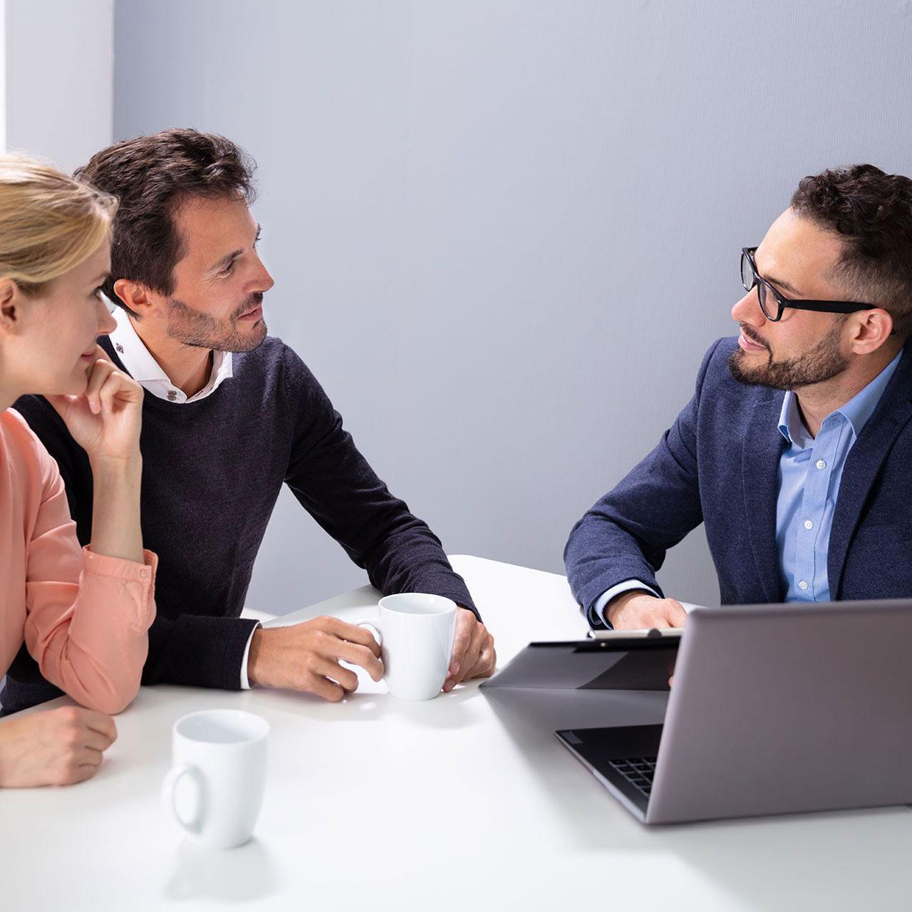 Zaufaj mi, jestem doradcą – czy Polacy wierzą doradcom ubezpieczeniowym?