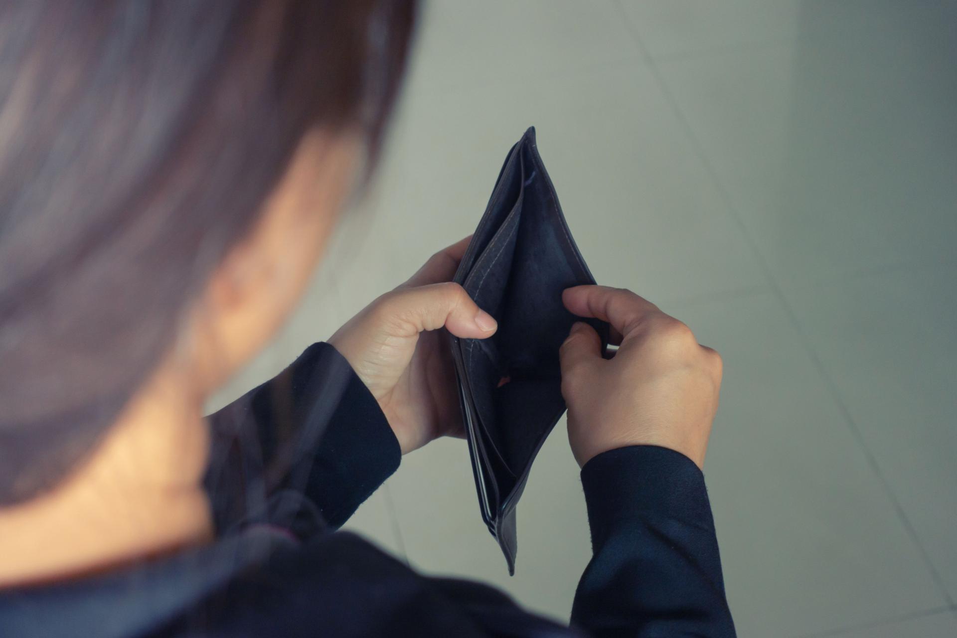 Dodatek solidarnościowy, czyli 4200 zł dla zwolnionych pracowników