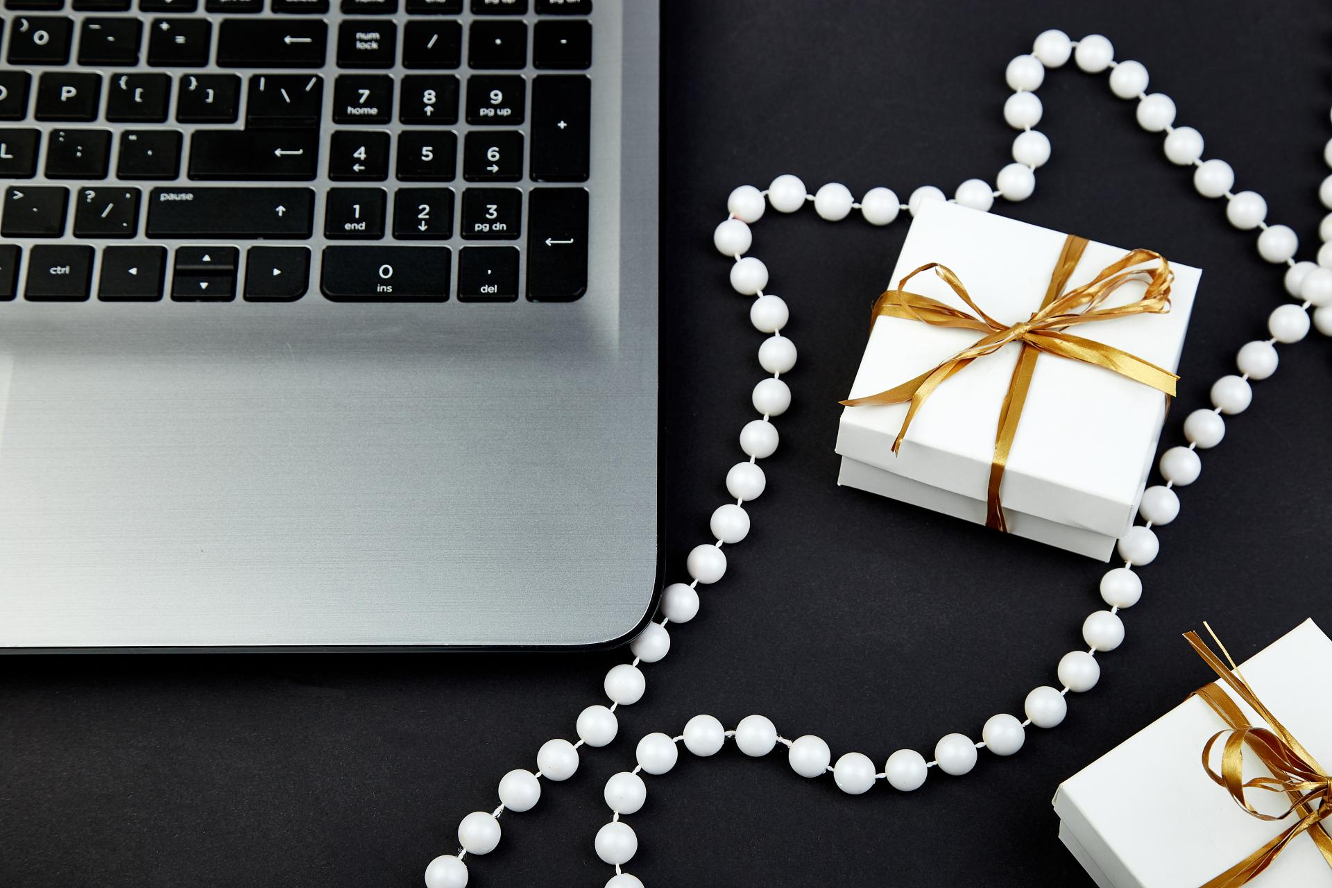 Jak założyć sklep internetowy i ile to kosztuje?