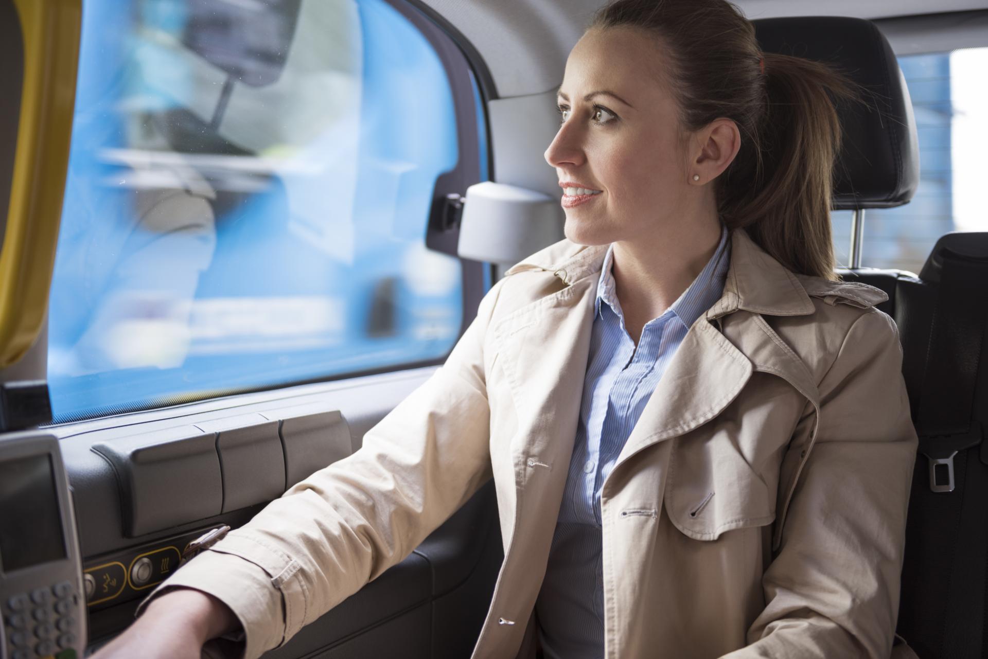 Jak legalnie płacić składki ubezpieczeniowe za granicą?