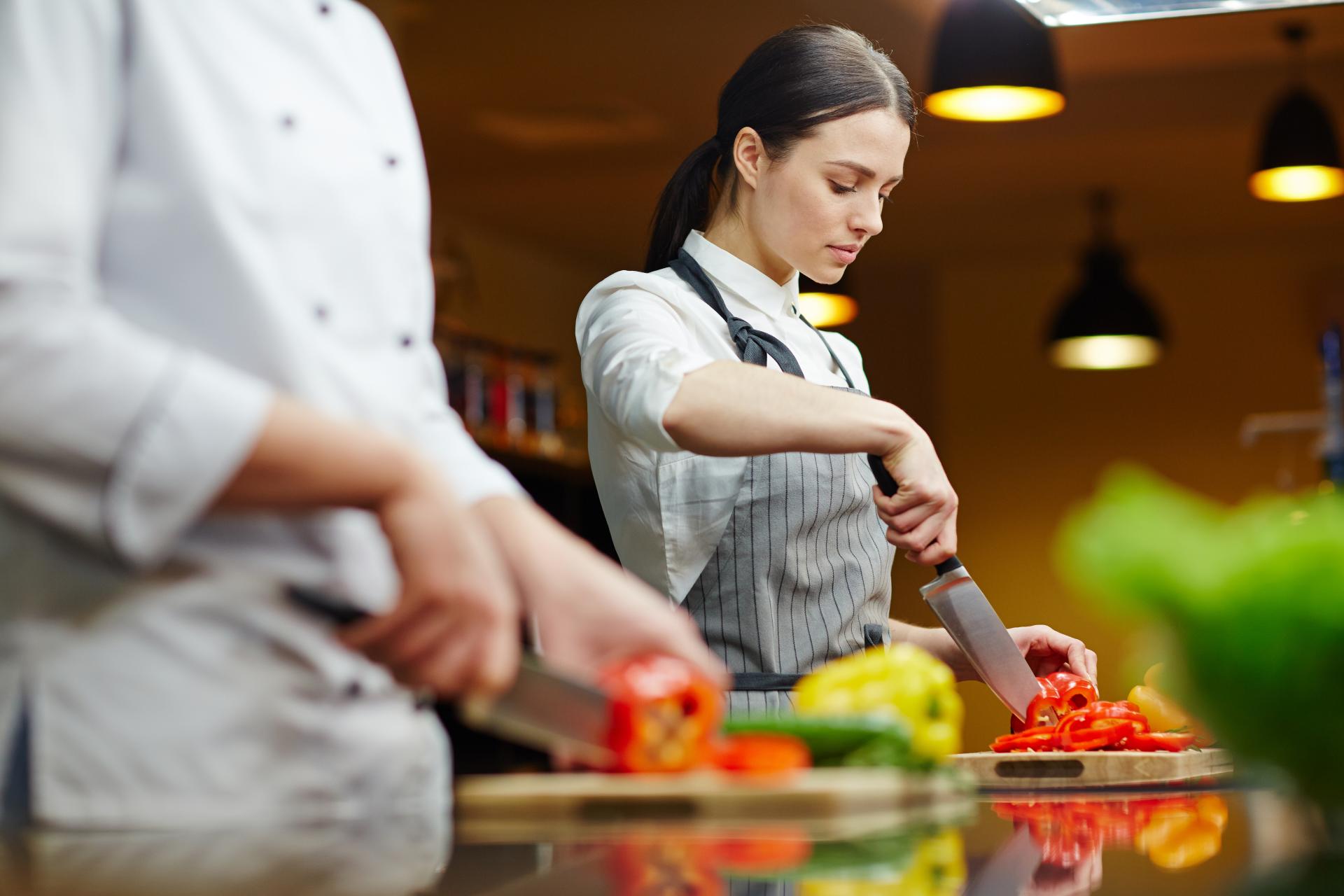 Bony żywnościowe i obniżony VAT – pomoc dla branży gastronomicznej