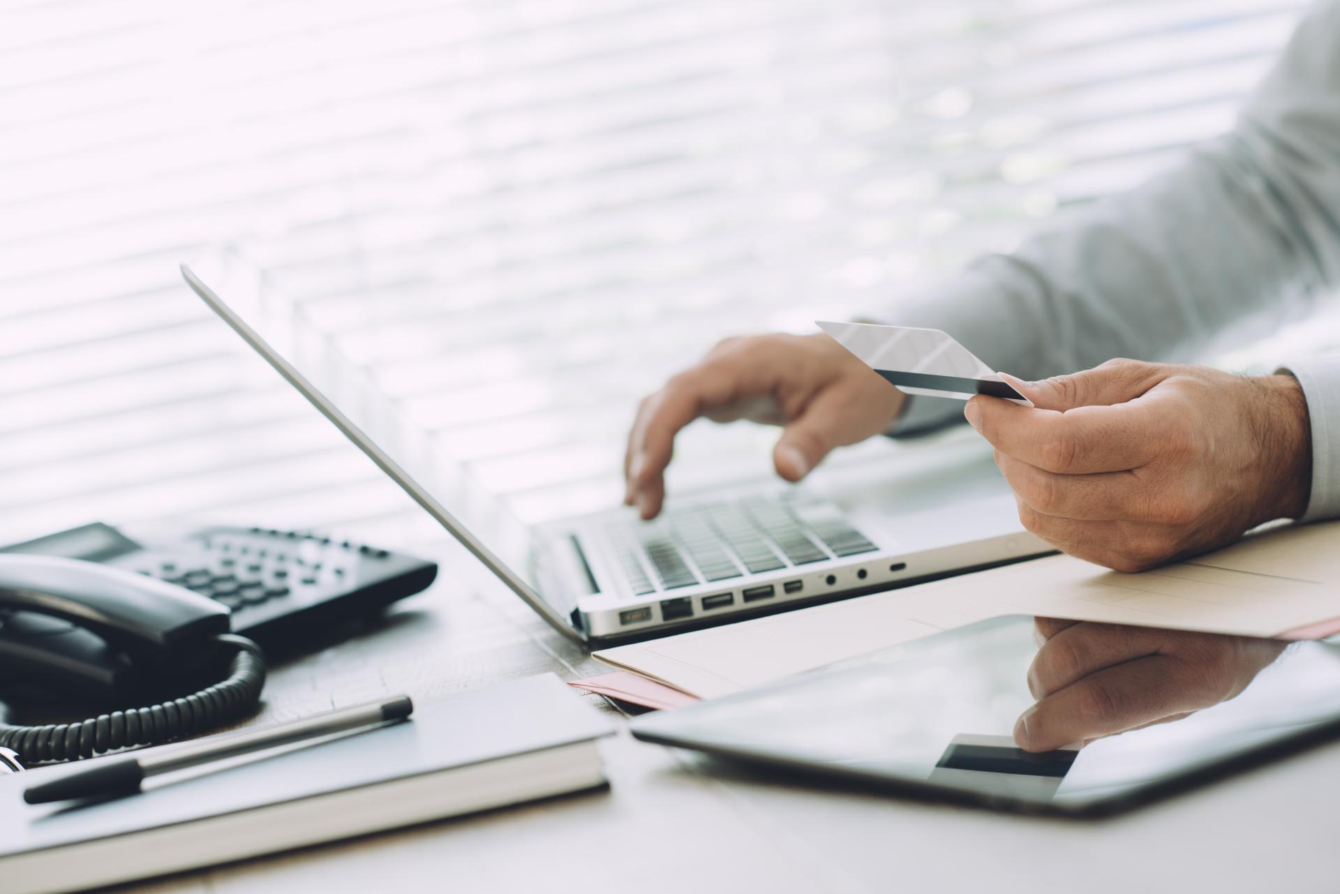 Skutki dokonania płatności poza białą listą