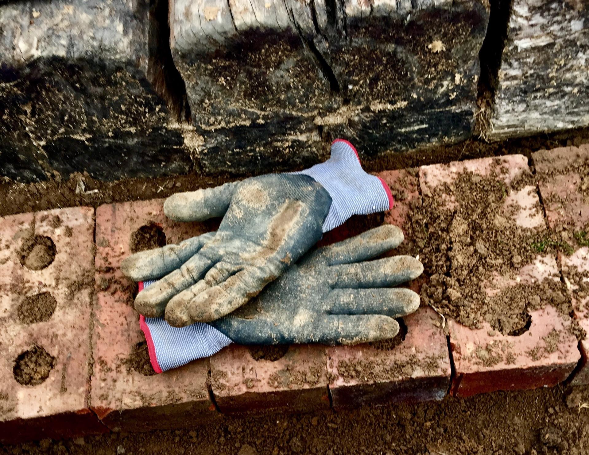 Czy dodatek za pracę w warunkach szkodliwych wlicza się do podstaw chorobowego, urlopu i przy ustalaniu ekwiwalentu za urlop?