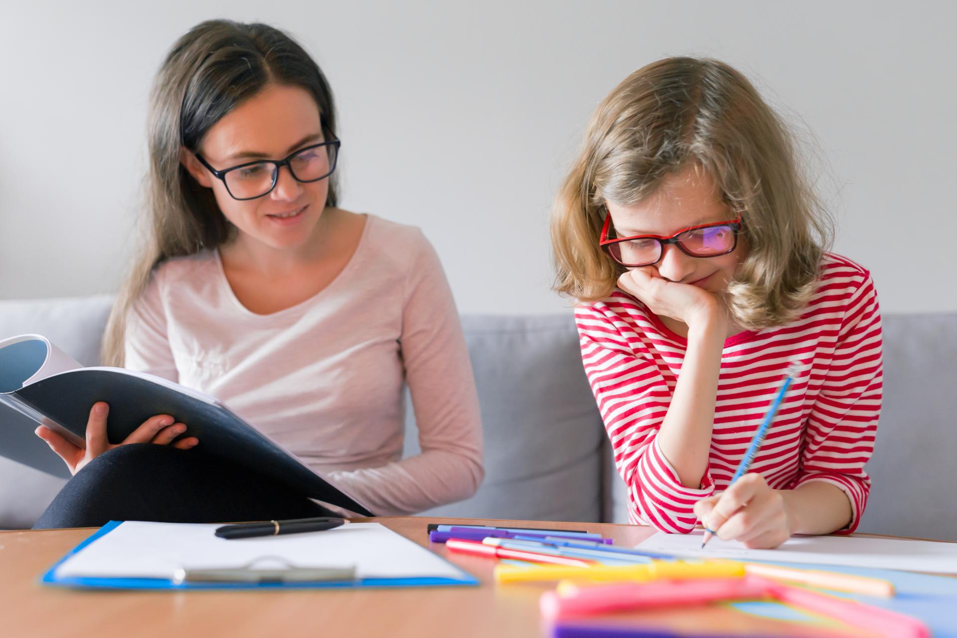 Usługi edukacyjne w ramach działalności nierejestrowanej - czy to możliwe?