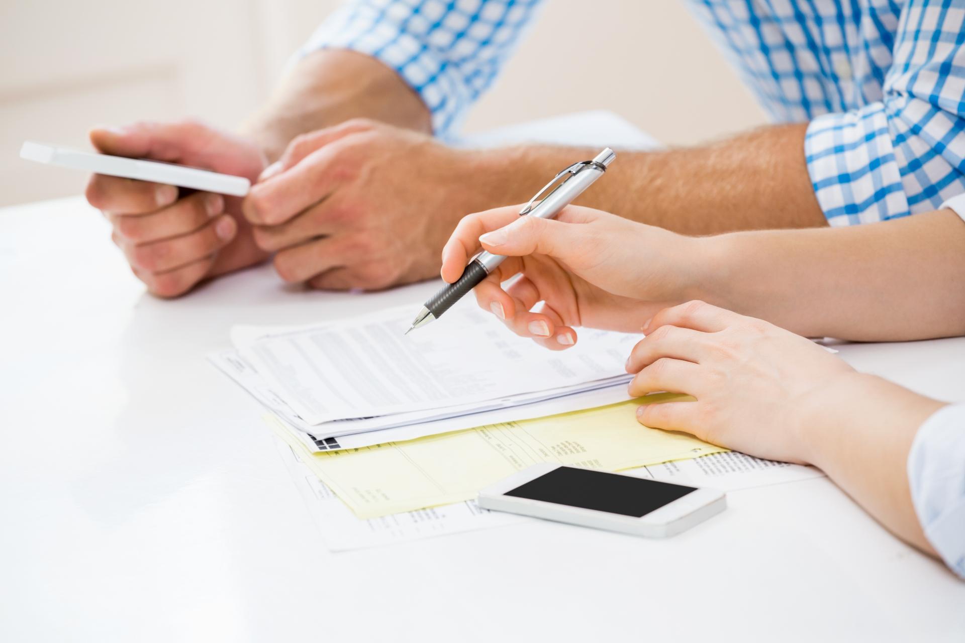 Świadczenia chorobowe wypłacane na przełomie roku - co musisz wiedzieć?