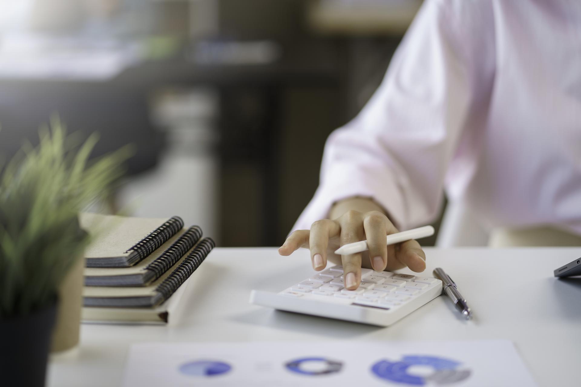 Obniżenie kosztów związanych z BHP w zakładzie pracy