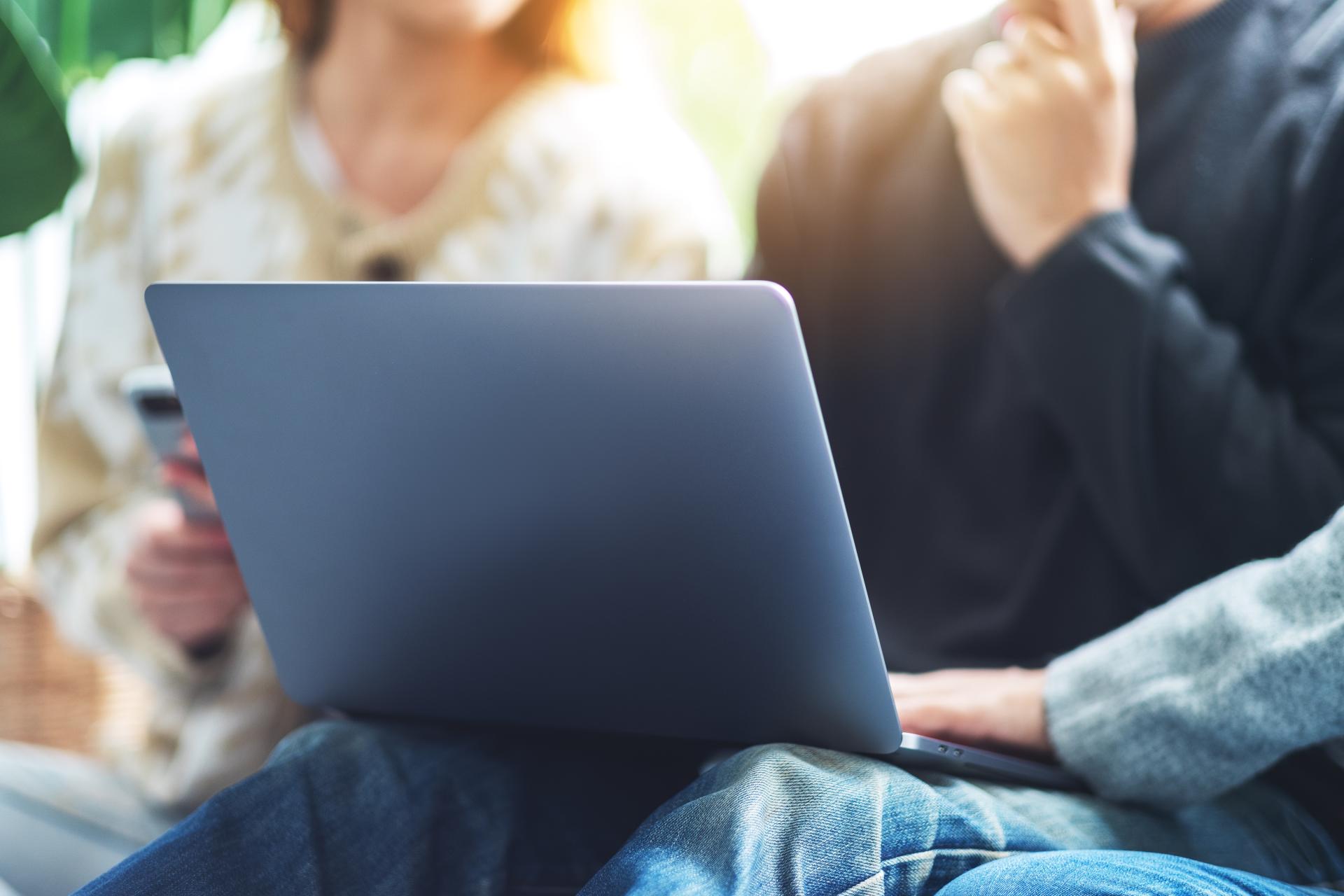 Informacje prasowe – wykorzystanie zgodnie z prawem autorskim