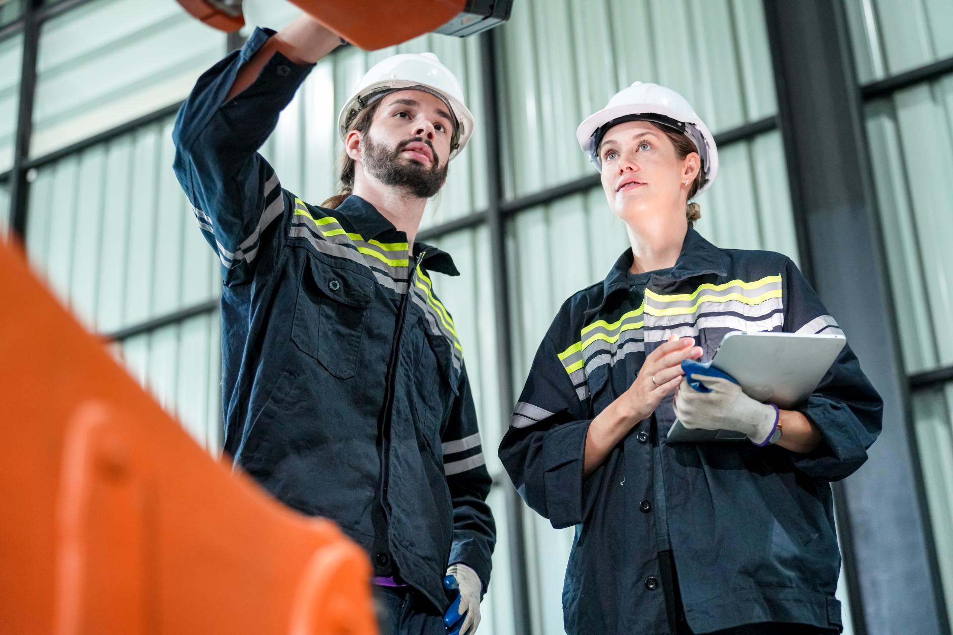 Obsługa BHP a doradztwo podatkowe – analiza zwolnienia z VAT