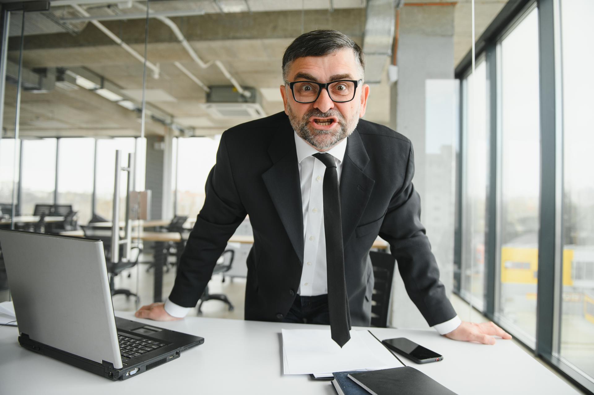 Molestowanie a mobbing - czym się różnią?