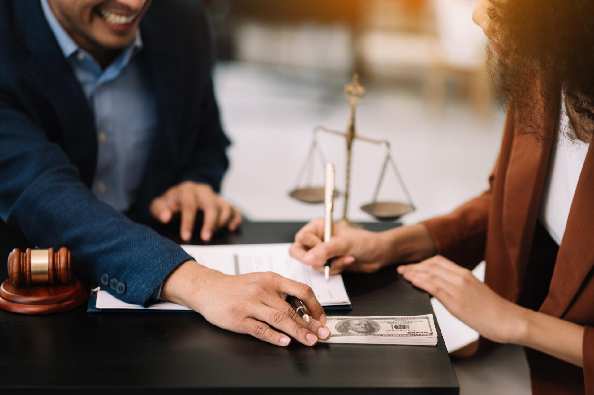 Rząd przyjął Pierwszy Pakiet Deregulacyjny - co to może oznaczać dla przedsiębiorców?