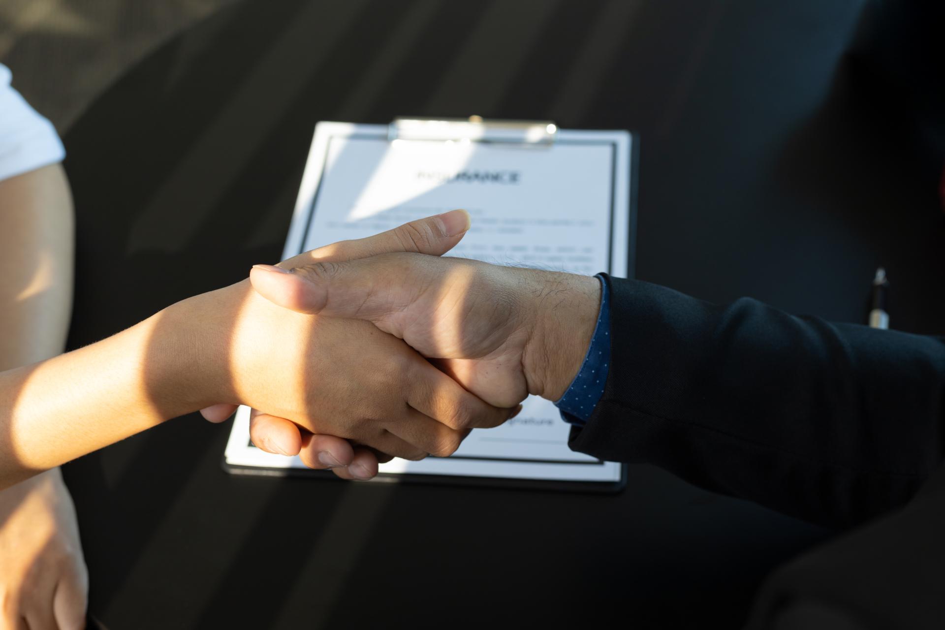 Nierówność stron w umowie – czy jest dopuszczalna?