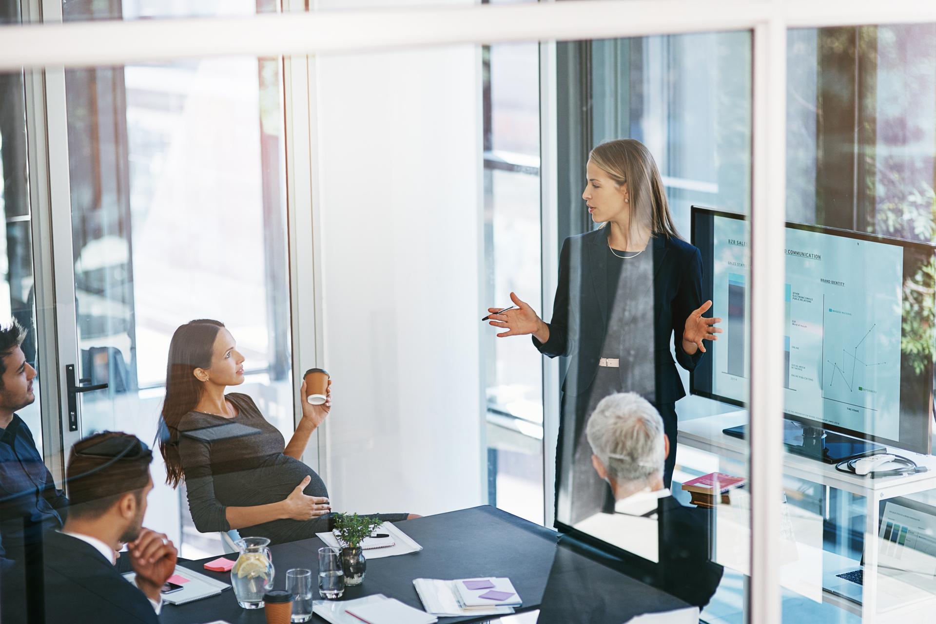 Zasada jawności postępowania w zamówieniach publicznych – co daje uczestnikom?