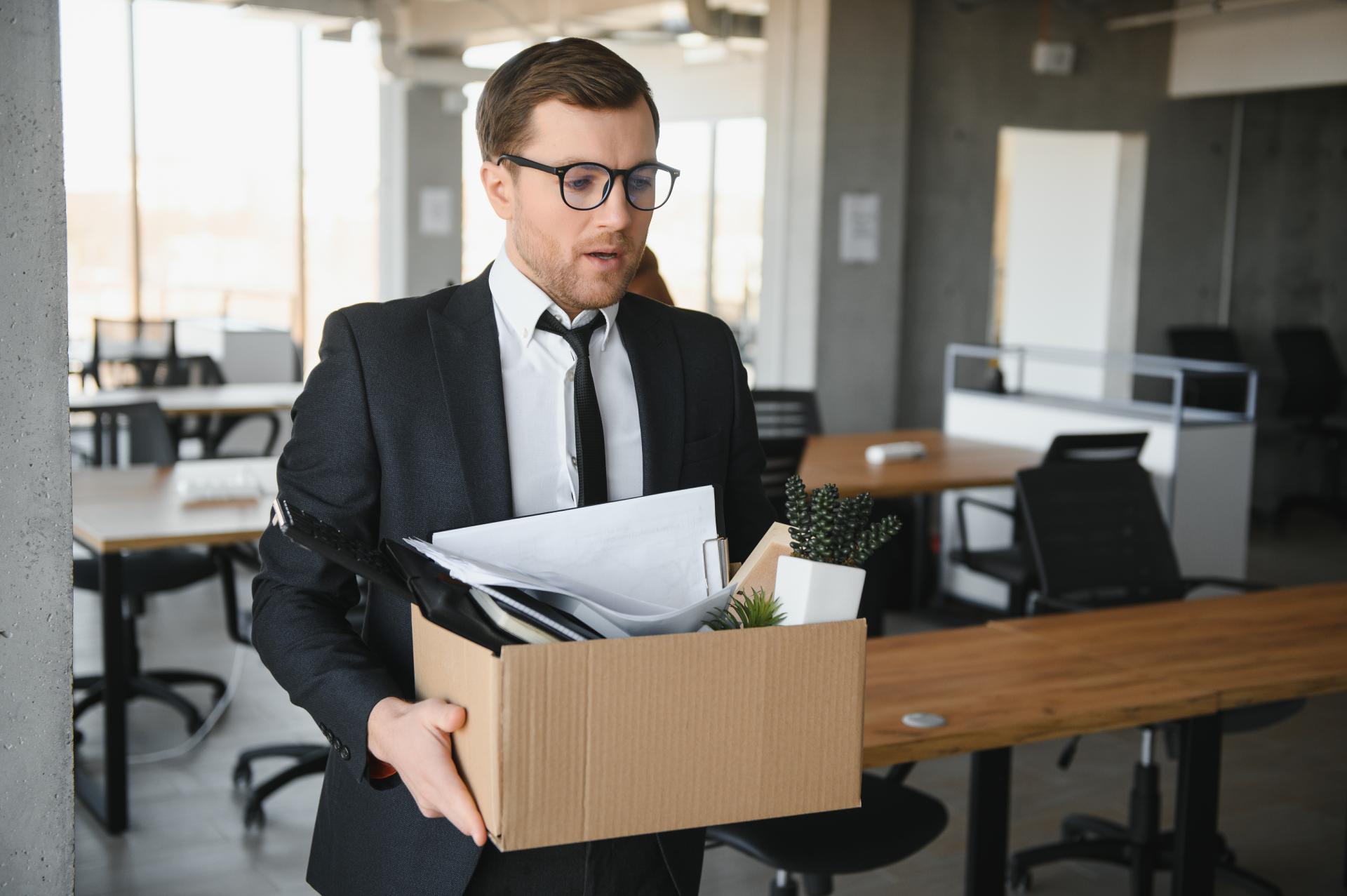 Wypowiedzenie umowy sygnaliście a kwestia ochrony sygnalistów