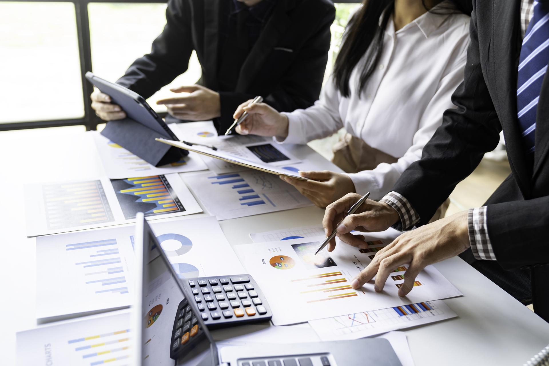 Biura rachunkowe, księgowi - czy przedsiębiorca może korzystać z kilku?