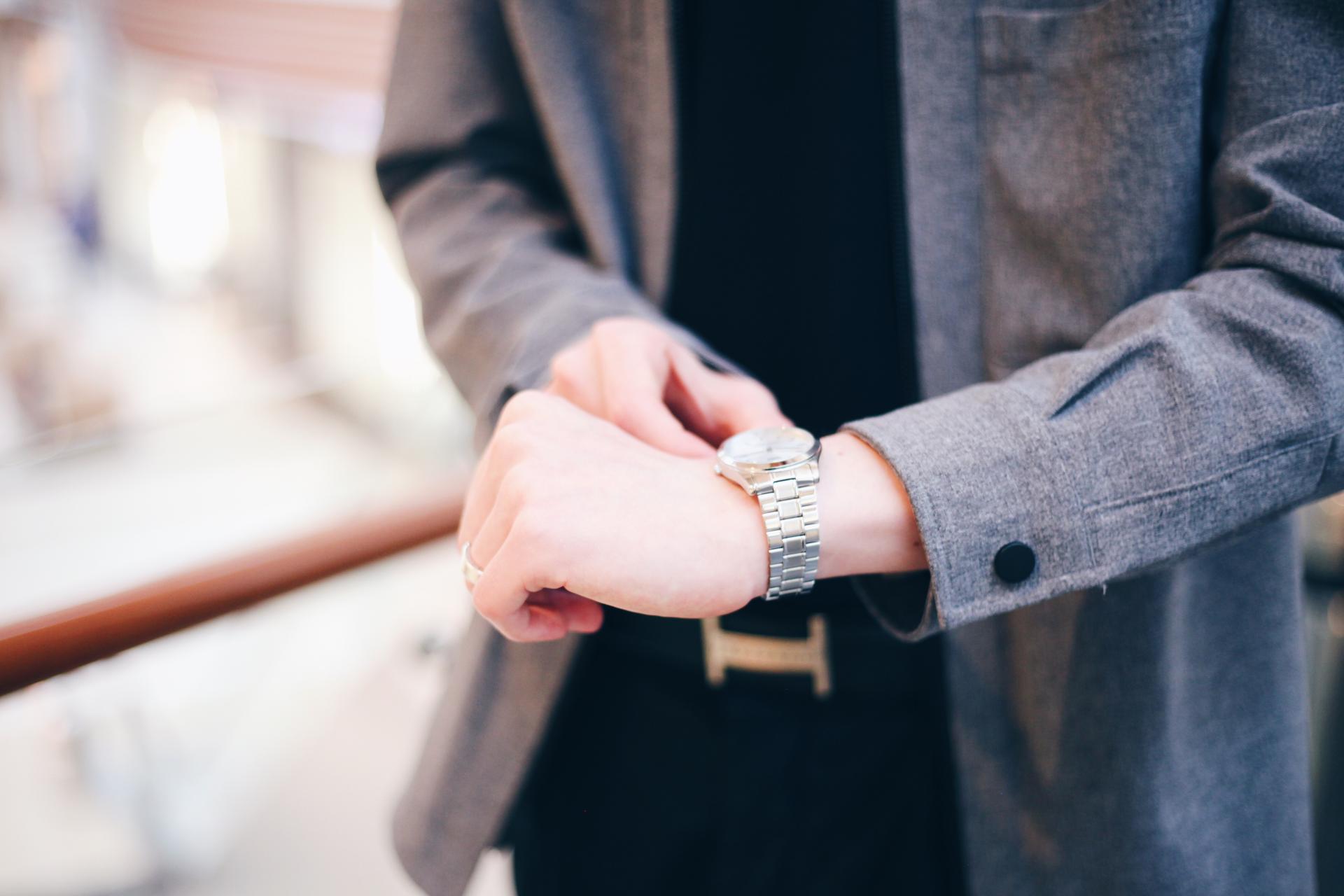 Na czym polega przerywany czas pracy?