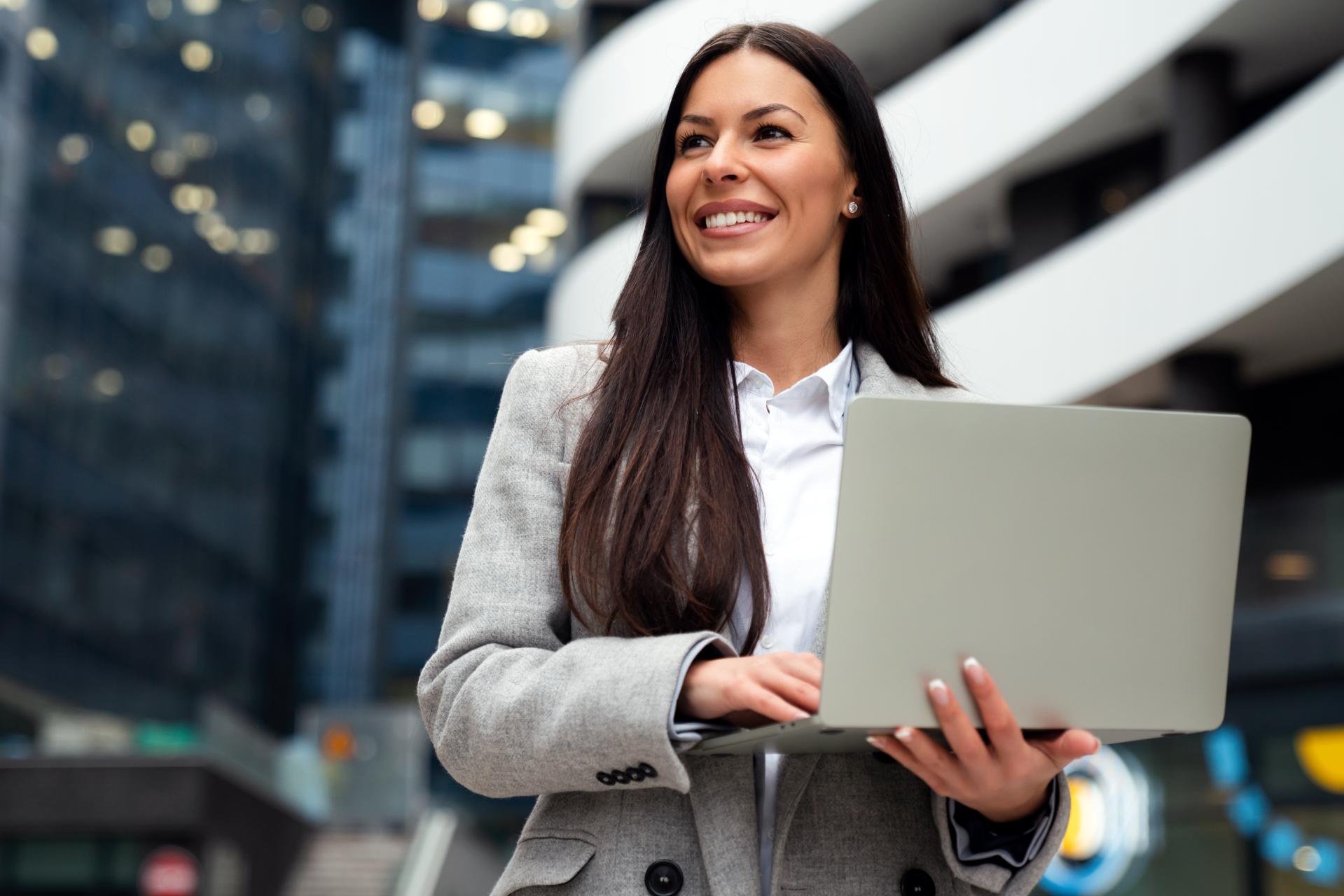 Praca zmianowa – o czym należy wiedzieć?