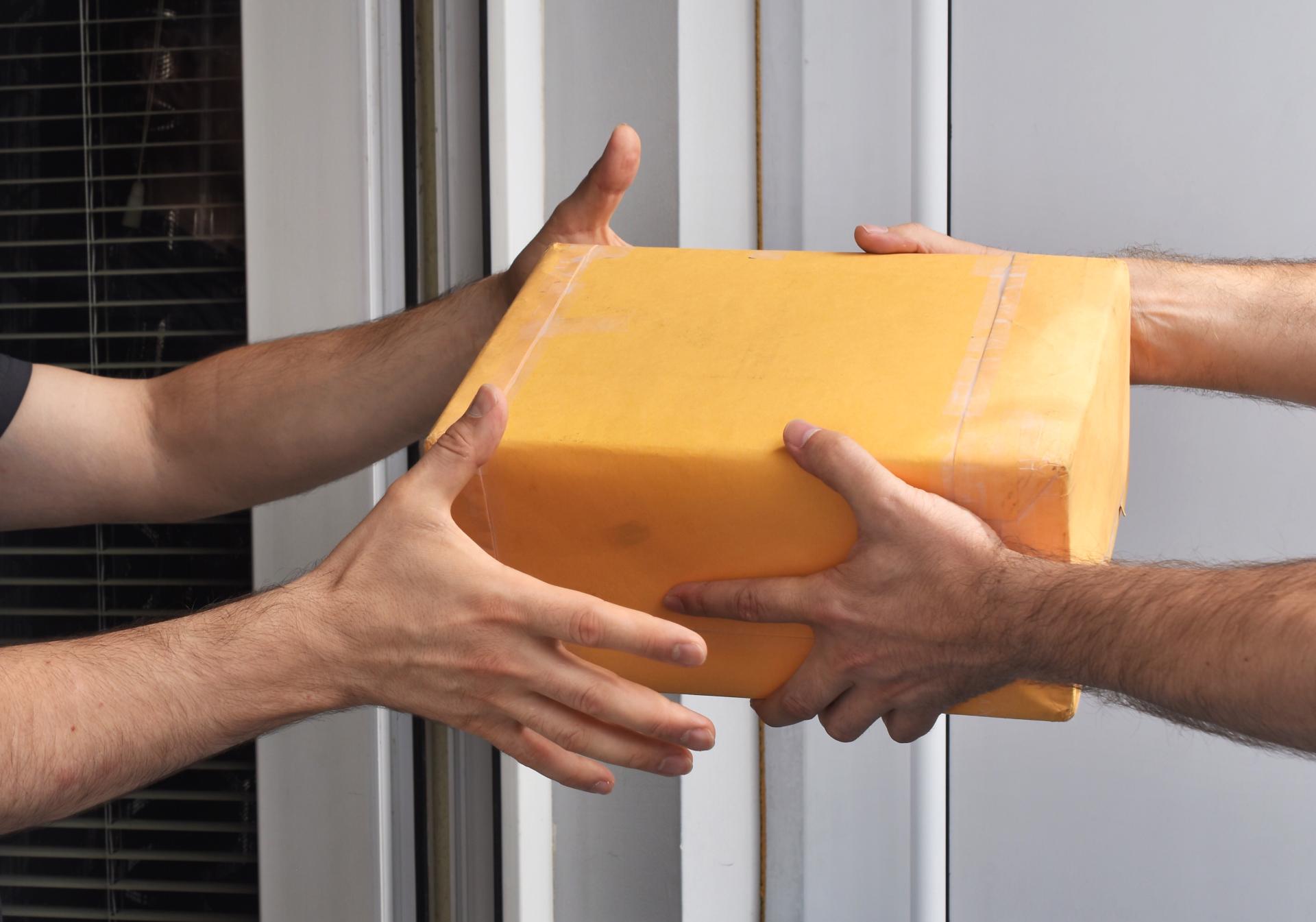 Niezamówione przesyłki wysłane przez pomyłkę