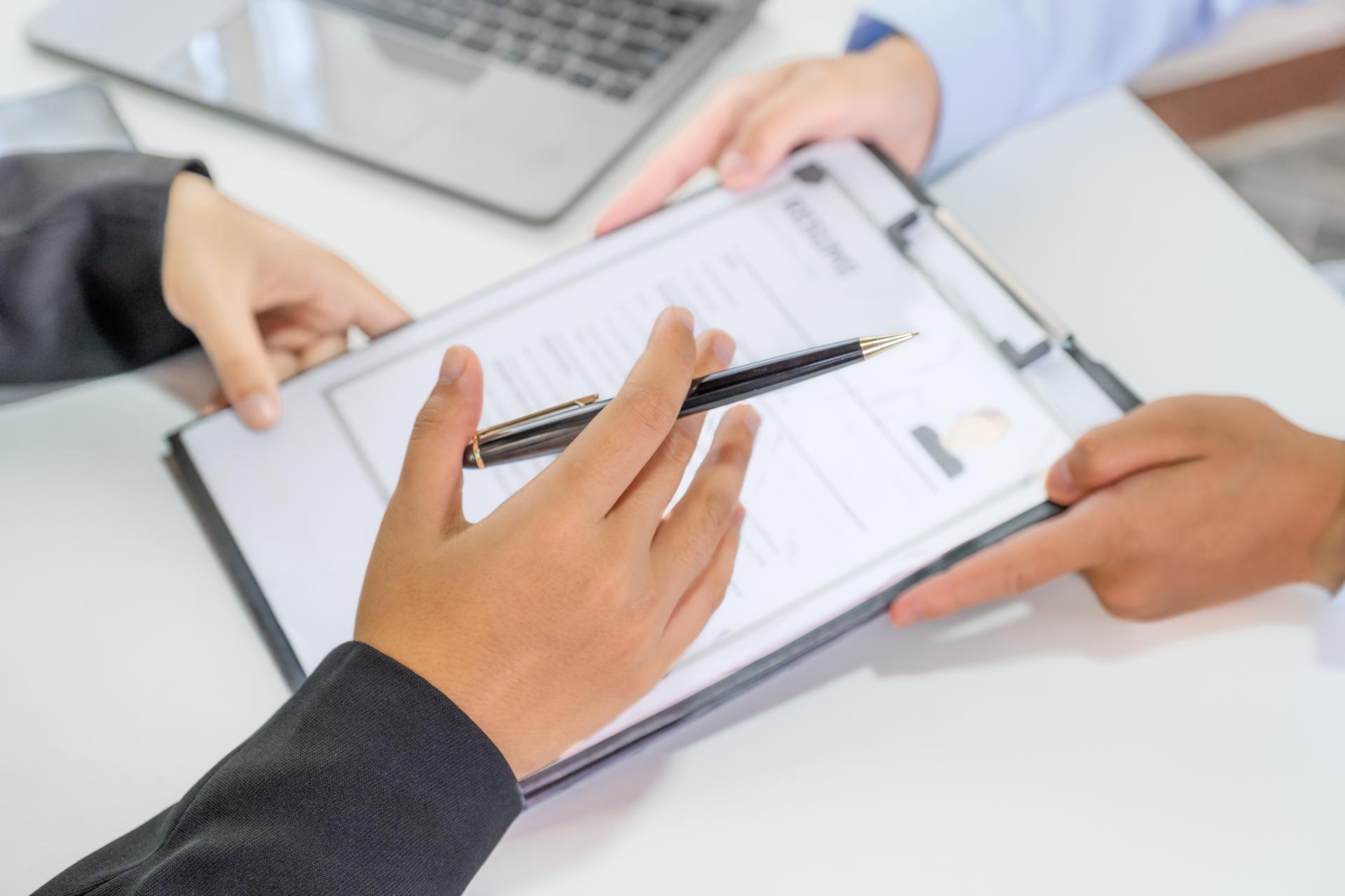 Wybór prawa dokonany przez strony umowy o pracę i jego zmiana