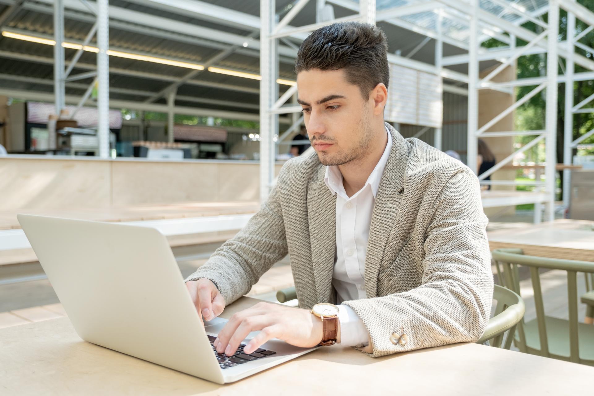 Udzielenie urlopu zaliczkowo