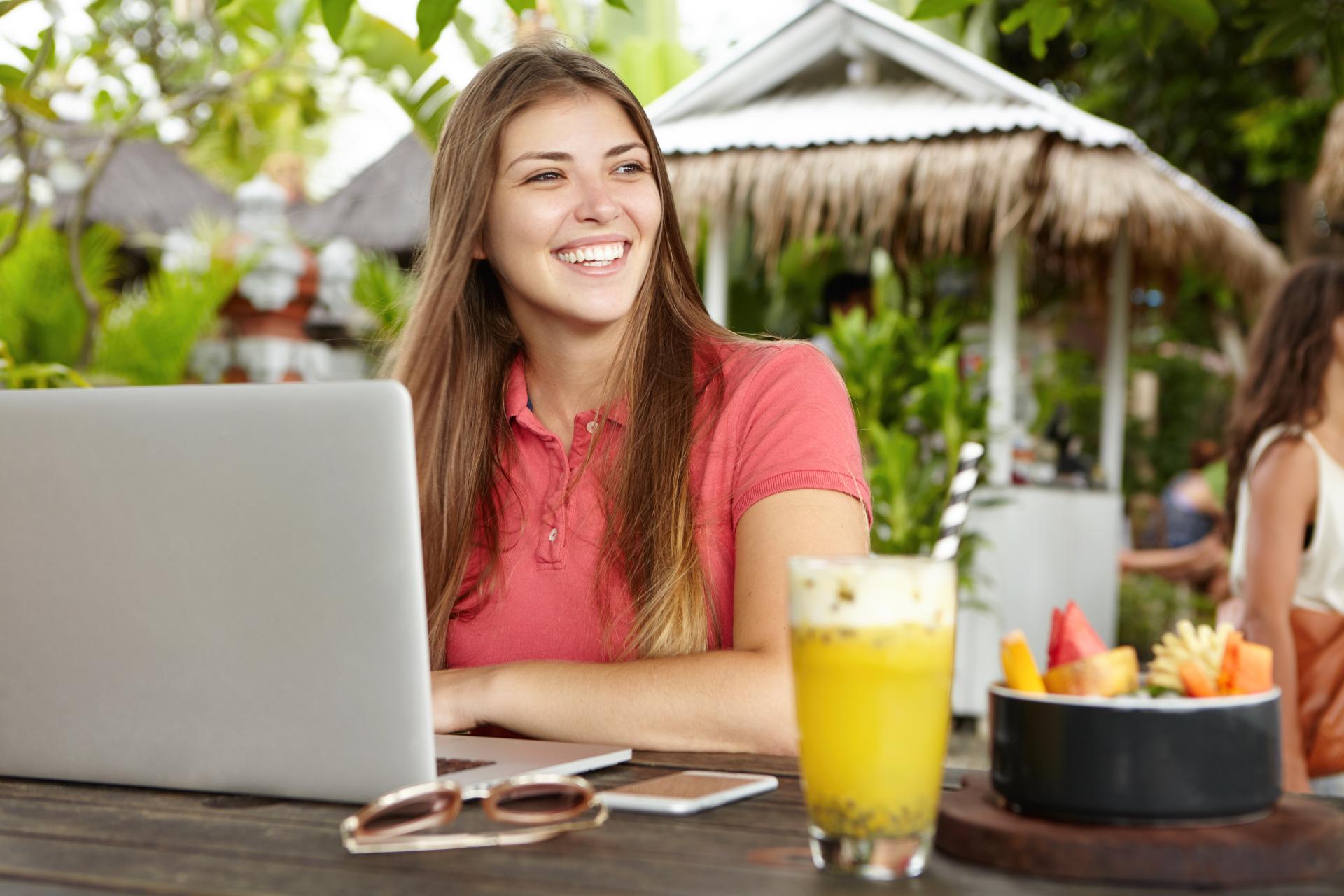 Zatrudnienie w wakacje - czym jest praca tymczasowa ?