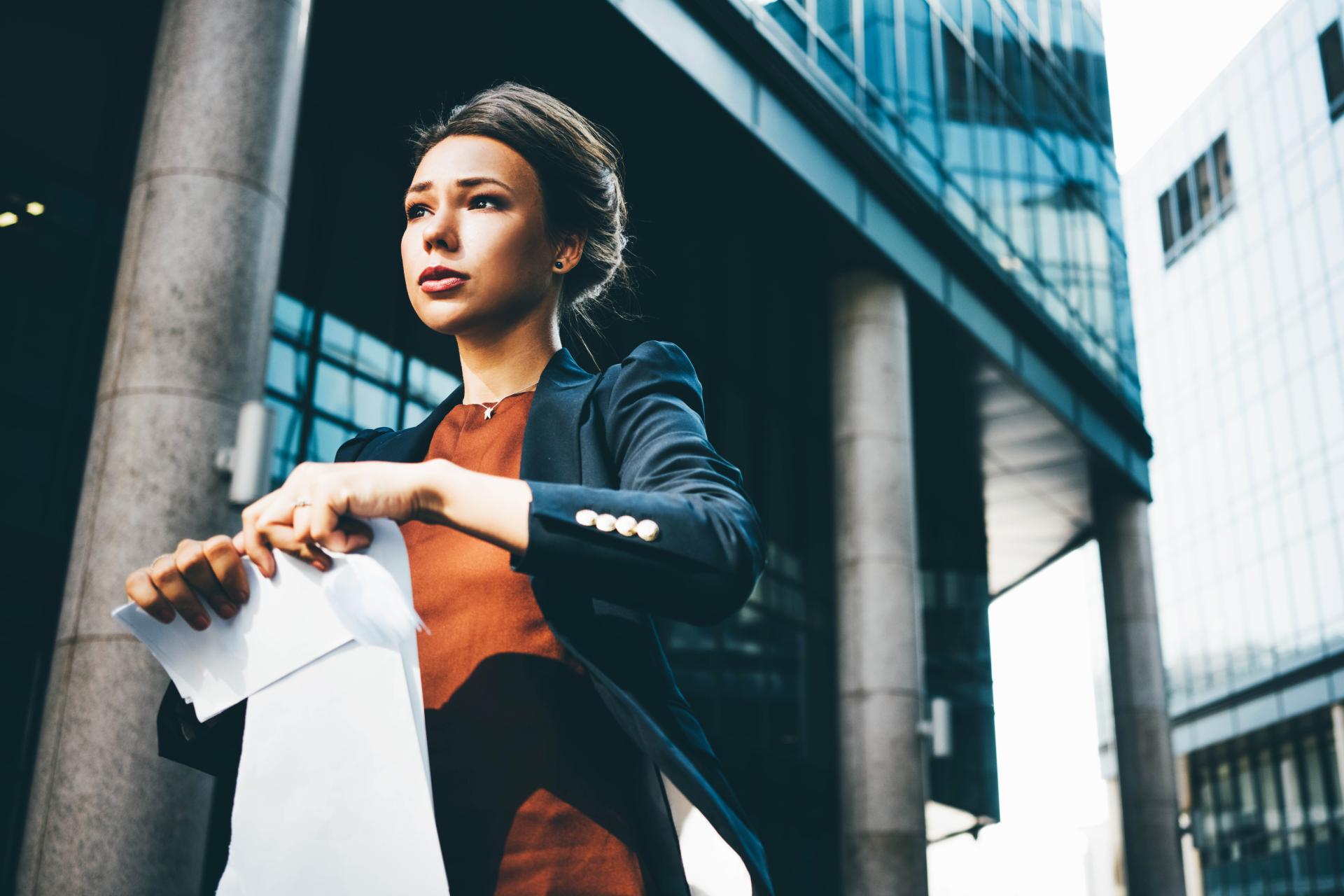 Zwolnienia pracowników spowodowane epidemią koronawirusa