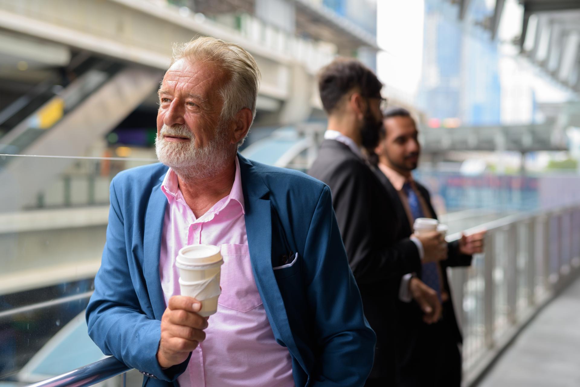 Ageizm w pracy – jak go rozpoznać?