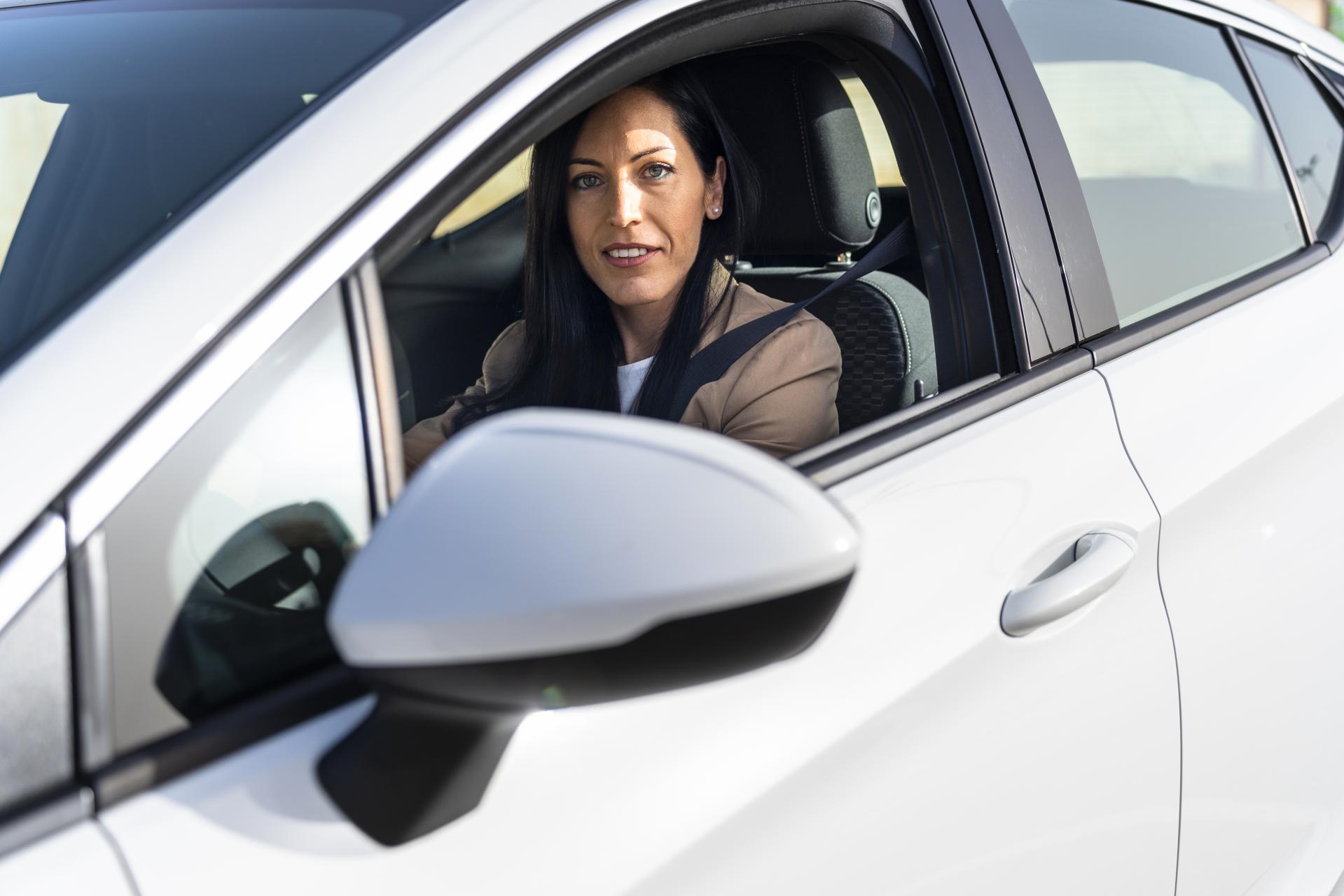 Korzystanie z prywatnego samochodu do wykonania zlecenia a zwolnienie podatkowe