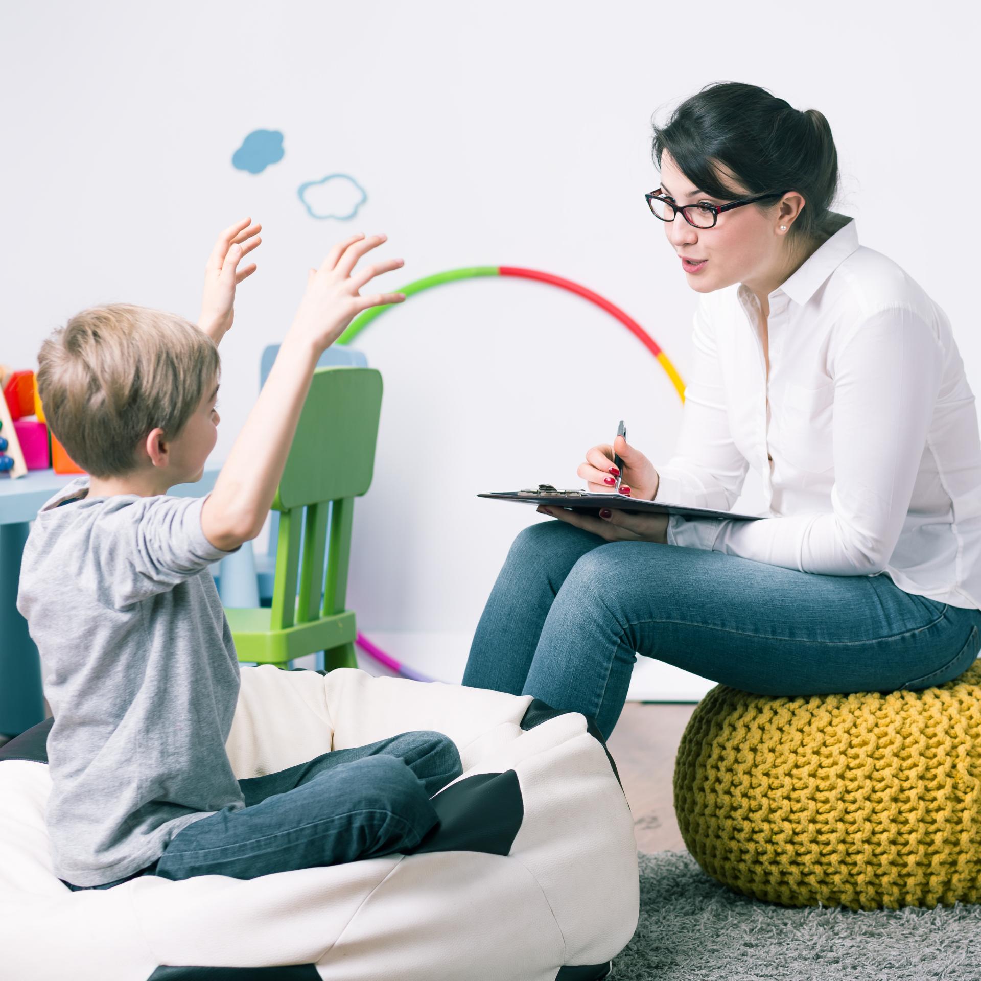 Czym się zajmuje i ile zarabia pedagog?