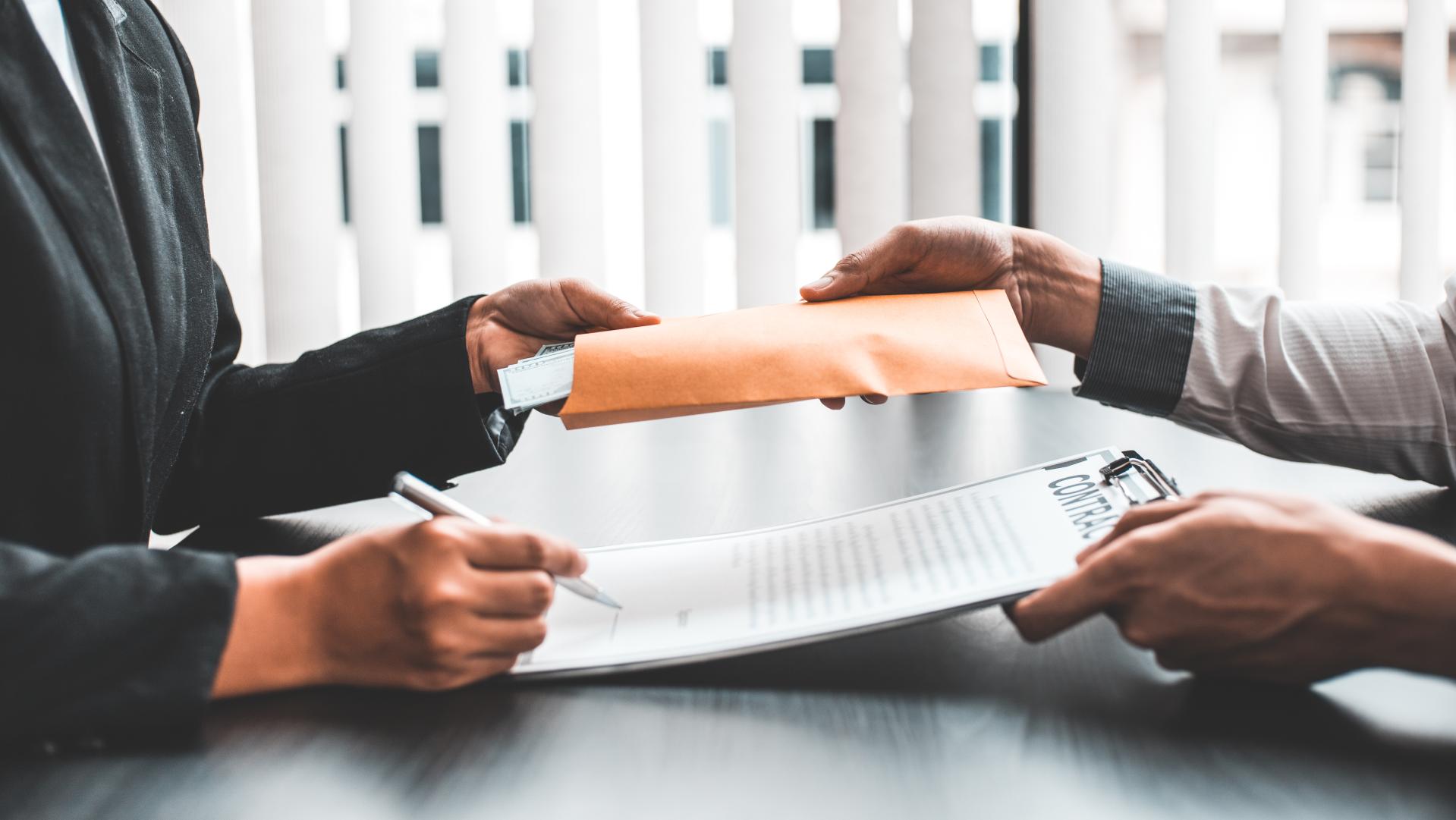 Umowy wzajemne – czym są i jakie zasady się do nich stosują?