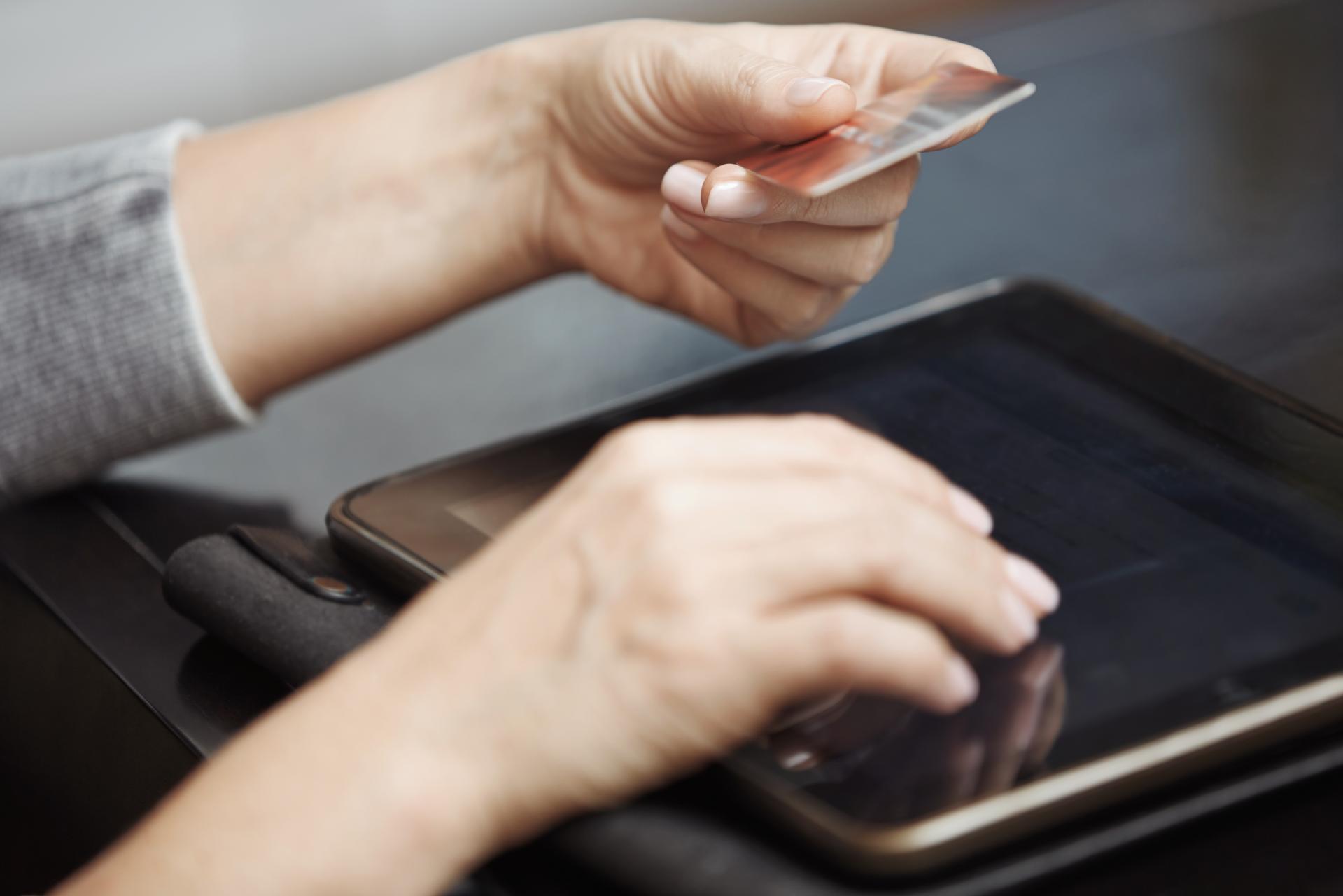 Utrata karty płatniczej - co należy zrobić?