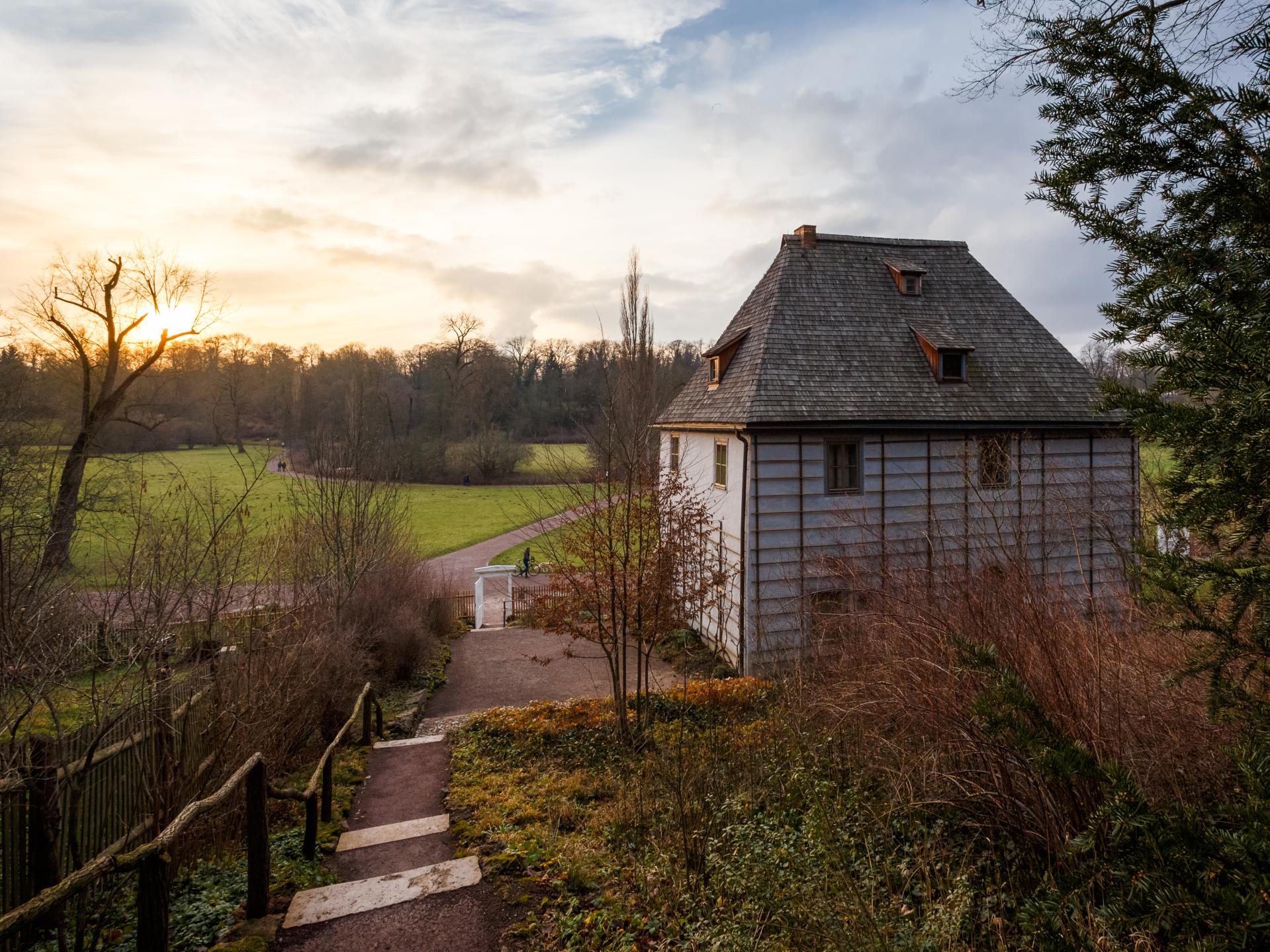 Co wolno, a czego nie wolno robić na działce ROD?
