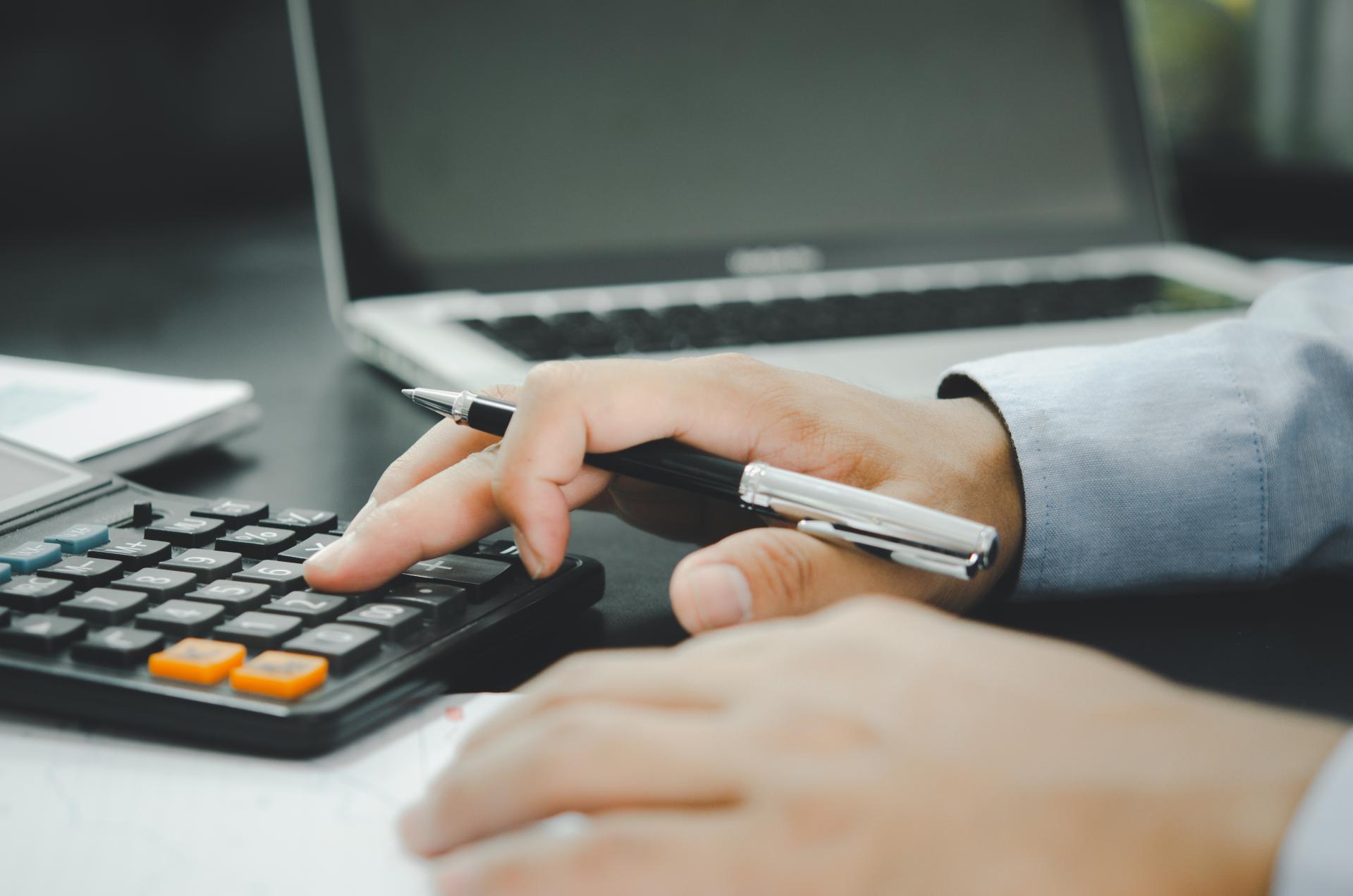 Jak ustalić adekwatność urzędu skarbowego w przypadku podatku od spadku?