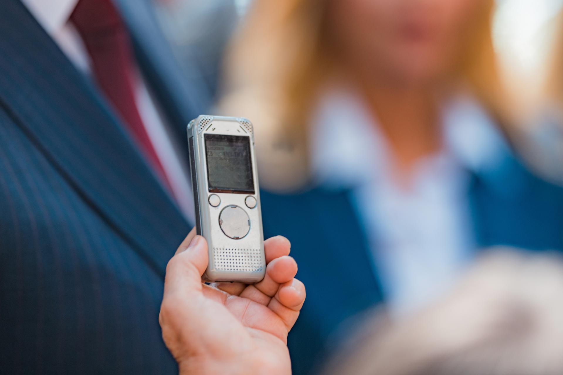 Czy nagranie rozmowy dokonane bez zgody pracownika może być dowodem przed sądem?